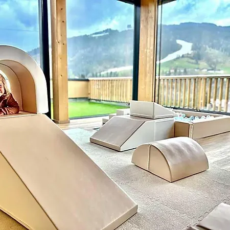 Goldhirsch Apart Otel 4*